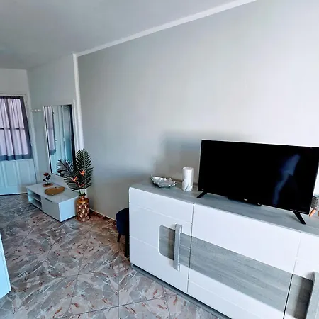 Ania Mar Paraiso